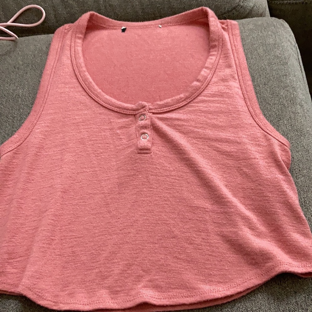 Cute Aritzia tank